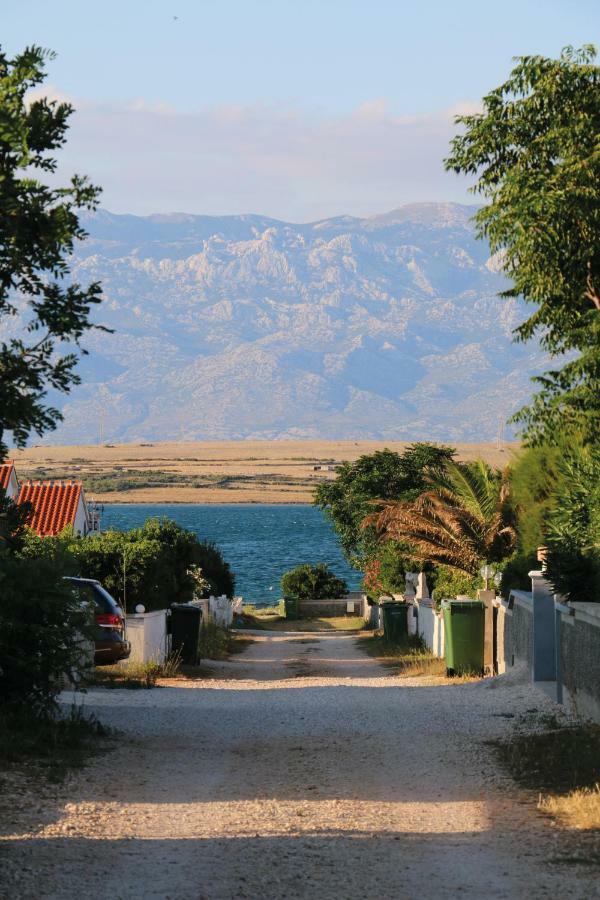 Villa Duga - Familie Il - I Vanovic Lamarra Urlaub Auf Vir Bagian luar foto