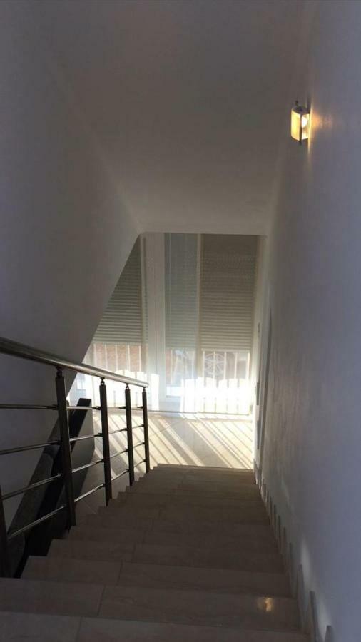 Villa Duga - Familie Il - I Vanovic Lamarra Urlaub Auf Vir Bagian luar foto